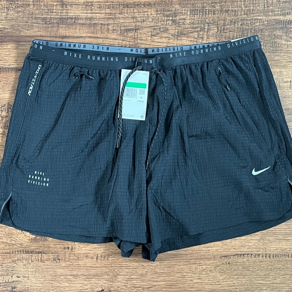 Nike Dri Fit ADV Run Division 4” Brief Lined Shorts ‘Black’ (size mens XL)
